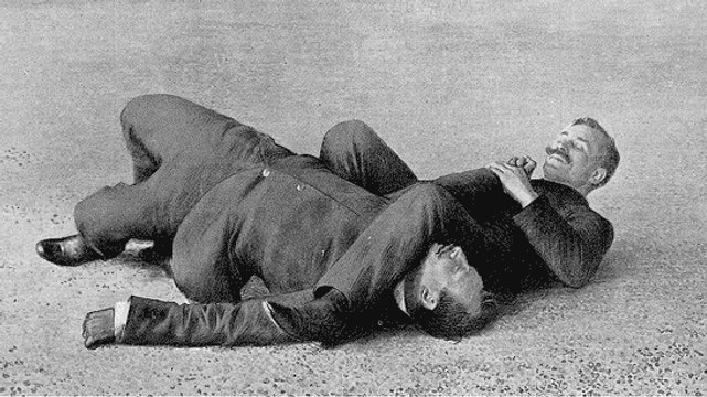 Il y a 112 ans à Paris, Ernest Regnier soumettait Georges Dubois pour prouver la supériorité du jiu-jitsu sur la savate