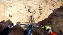 Brendan Fairclough dévoile son run et son incroyable saut en VTT depuis une falaise