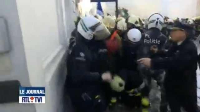 Altercation entre pompiers et policiers lors d'une manifestation à Bruxelles