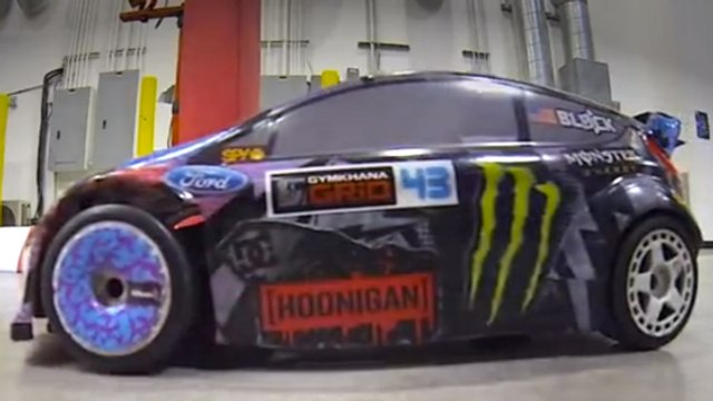 Découvrez le Ken Block Gymkhana Six avec une Ford Fiesta télécommandée