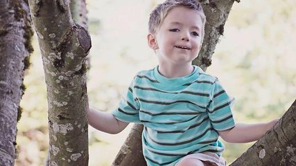 À 3 ans, Corban Durant est atteint d'une mystérieuse maladie qui l'empêche de cligner des yeux