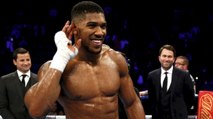 La violente attaque d'un champion du monde de boxe contre Anthony Joshua