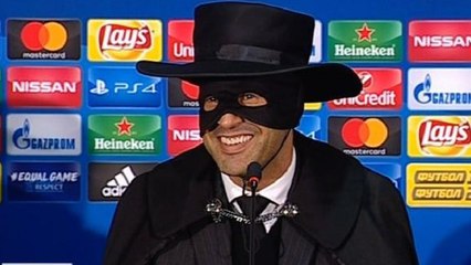 Pourquoi l'entraîneur de Donetsk s'est déguisé en Zorro après avoir battu Manchester City