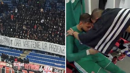 Gianluigi Donnarumma consolé par Leonardo Bonucci après la banderole des supporters milanais