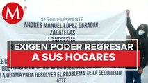 Desplazados por grupos delincuenciales en Jerez, Zacatecas, protestan en Palacio Nacional