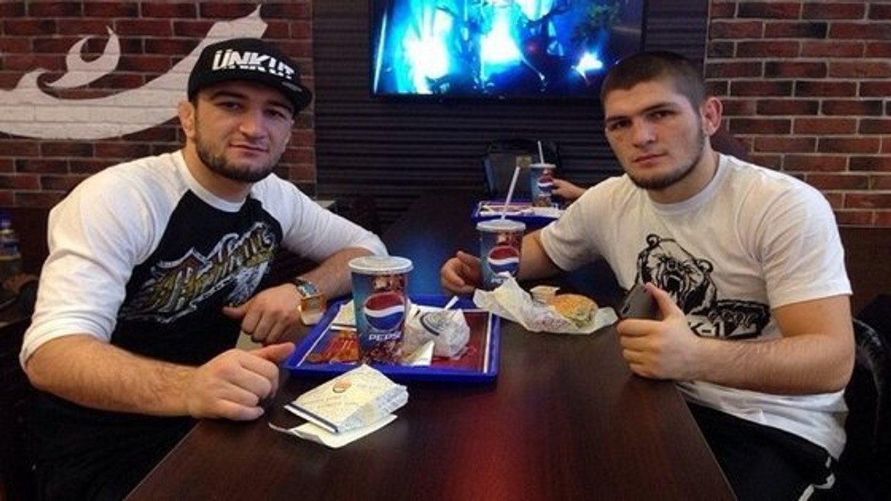 Abubakar Nurmagomedov, cousin de Khabib Nurmagomedov signe à l'UFC