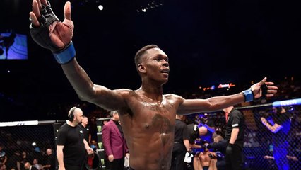 Israel Adesanya réussit ses débuts à l'UFC 221