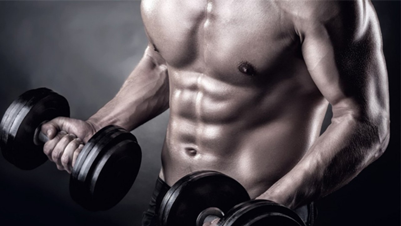 Exercices Haltères : les 8 meilleurs exercices à faire avec des haltères
