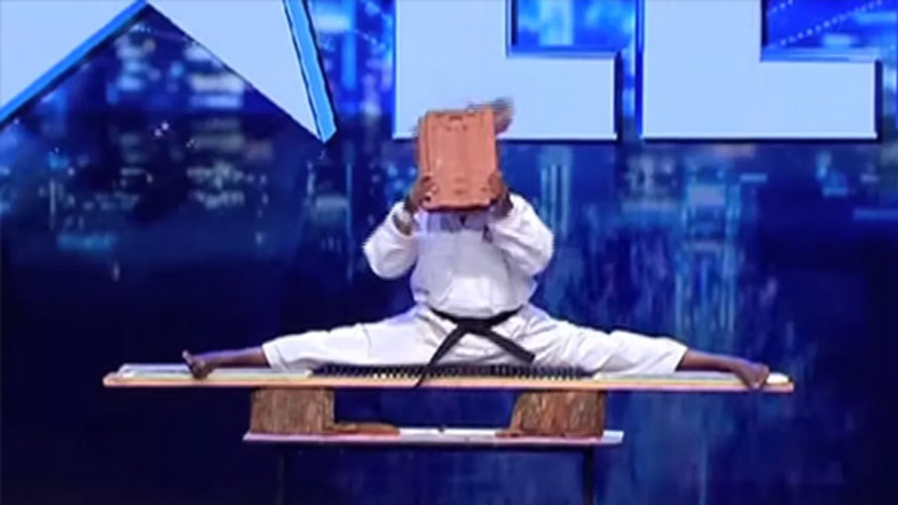 Insolite : Il se met KO tout seul dans l'émission Le Sri Lanka a un incroyable talent