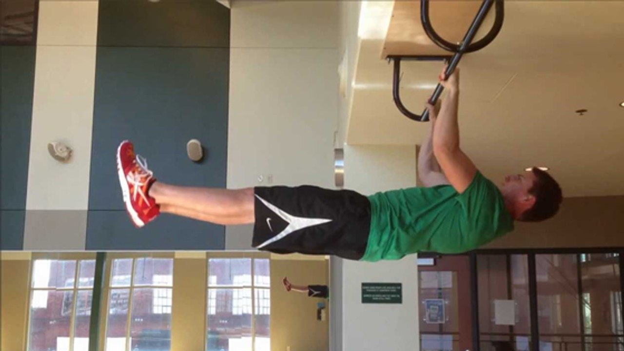 Crossfit : Les tractions ice cream maker pour faire le dos, les bras et les abdos