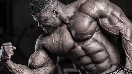 Voilà ce que ça fait de sortir avec un bodybuilder