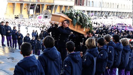 Les images bouleversantes des funérailles de Davide Astori