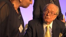 Jean-Marie Le Pen à une jeune femme : ''C'est vous la cochonne ?''