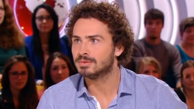 Le Petit Journal : Maxime Musqua teste les blagues de Gad Elmaleh dans sa publicité pour la banque LCL