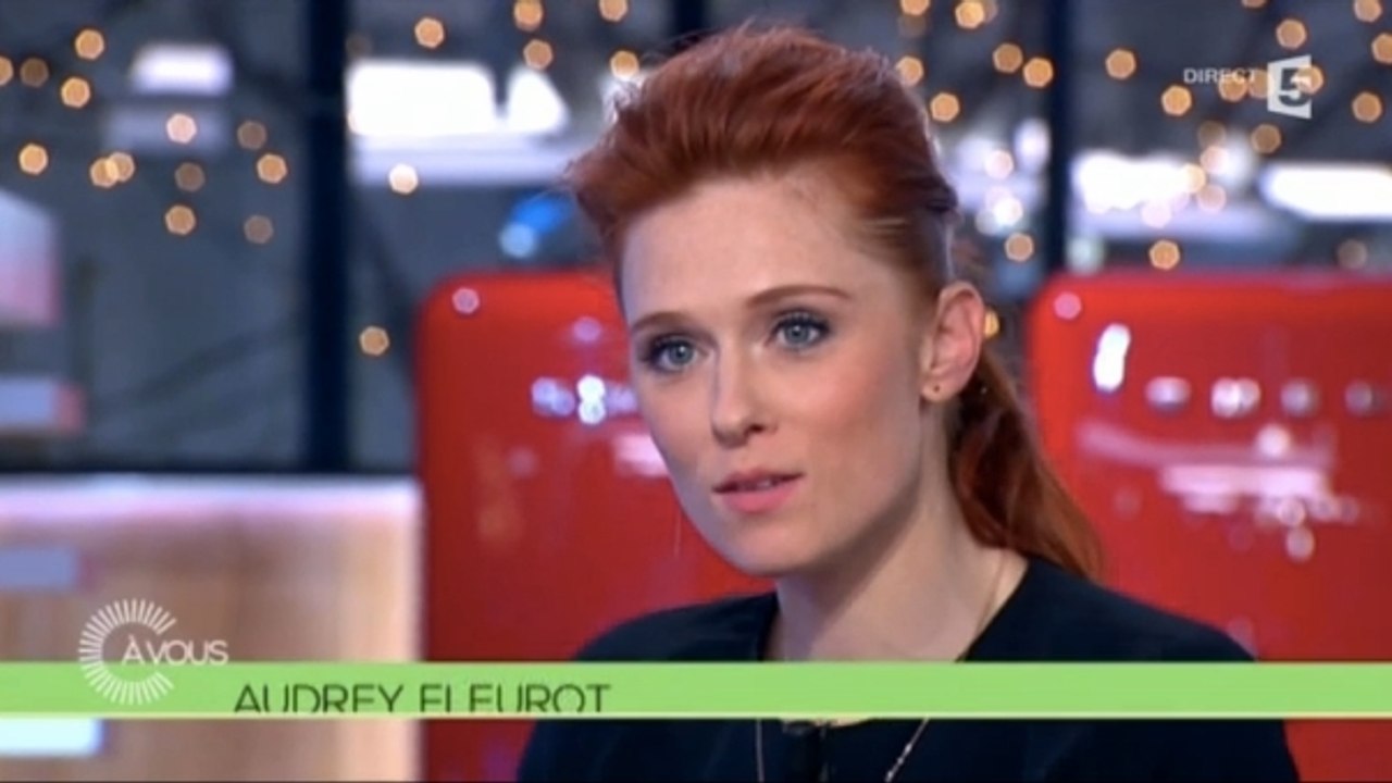 Audrey Fleurot dans C à vous : "Je me suis retrouvée seins nus sur mon scooter"