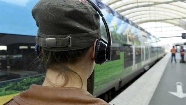 Un adolescent verbalisé par la SNCF parce qu'il portait des écouteurs