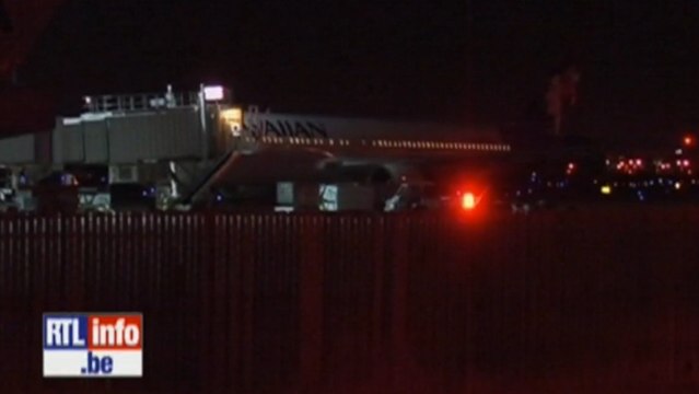 Caché dans le train d'atterrissage, il survit à un vol de 5h30 à 11 000 mètres d'altitude !