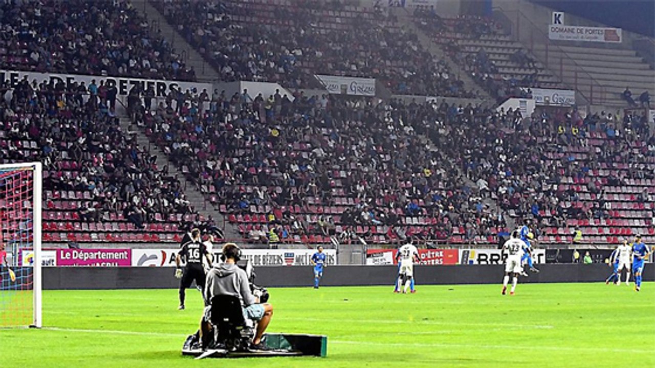 Ligue 2 : Les commentateurs de Bézier-Metz se lâchent à la mi-temps alors que leurs micros sont ouverts
