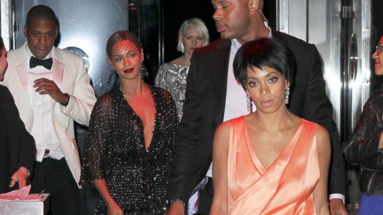 Solange Knowles s'en prend violemment à Jay-Z sous les yeux de Beyoncé