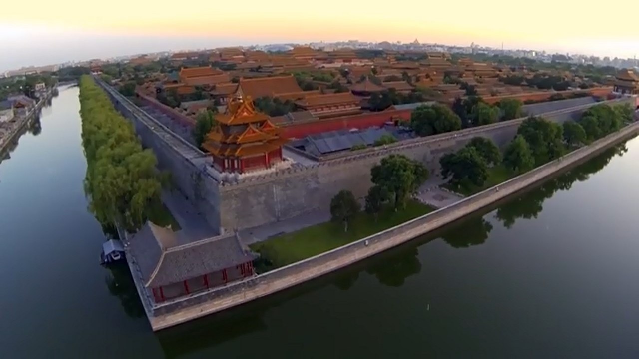 Il filme des superbes vues aériennes de Pékin avec un drone et se fait arrêter par la police !