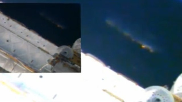 Un OVNI filmé près de la Station spatiale internationale