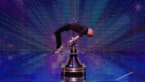 Britain's Got Talent : le magicien Thomas More se fait transpercer par son épée pendant un tour