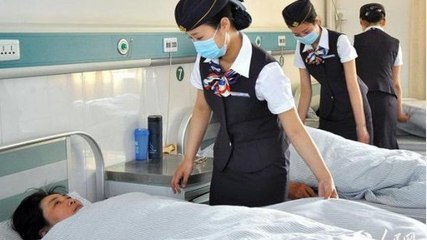 Chine : Des infirmières abandonnent la blouse blanche... pour une tenue d'hôtesse de l'air !