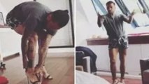 Dani Alves nous régale avec une démarche en talons aiguilles