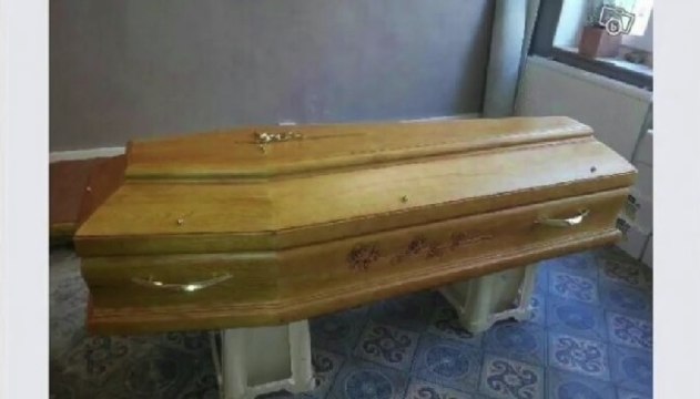 LeBonCoin.fr : Il met en vente le cercueil de sa grand-mère !