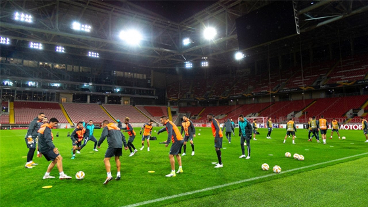 Villarreal s'entraîne à contrer le pressing avant le match face à l'Atletico Madrid