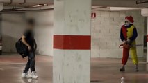 Ce clown-tueur se cache dans la nuit pour vous terrifier !