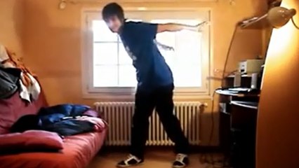 Découvrez le talent incroyable de ce jeune danseur !