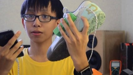 A 15 ans, Angelo Casimiro invente une paire de chaussures capable de charger un smartphone