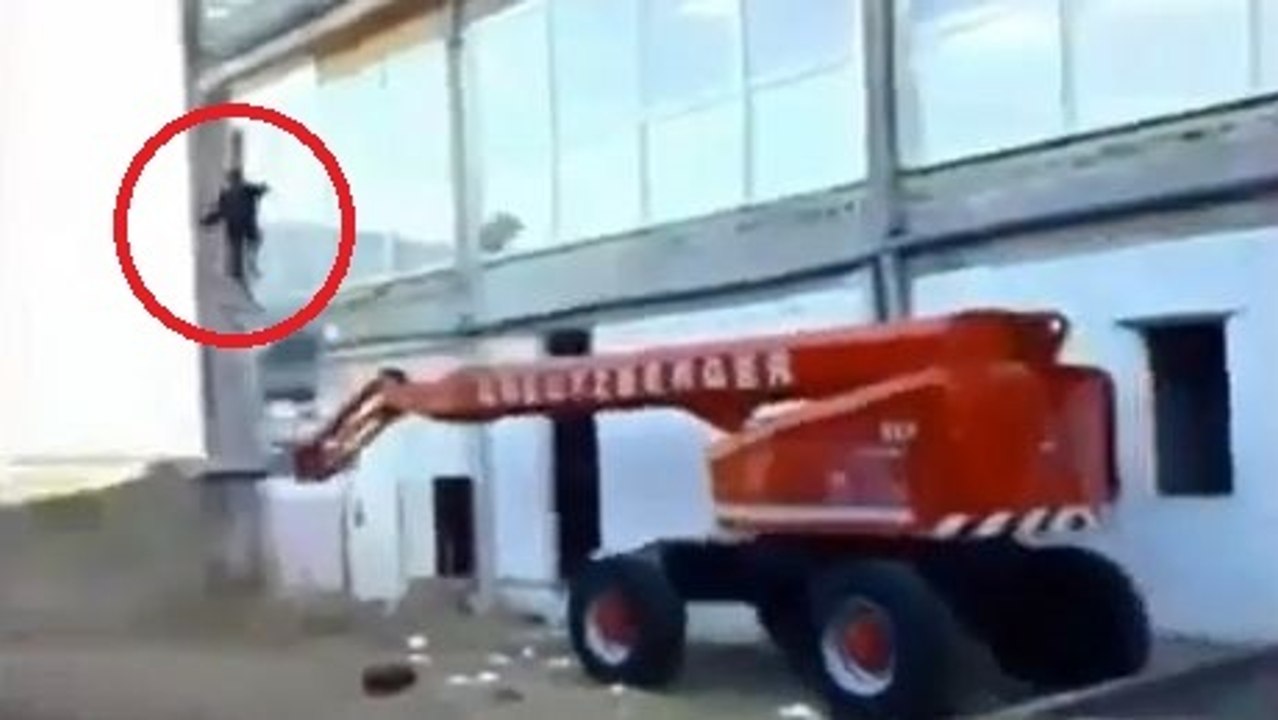 Il commence sa première journée de travail avec une chute spectaculaire