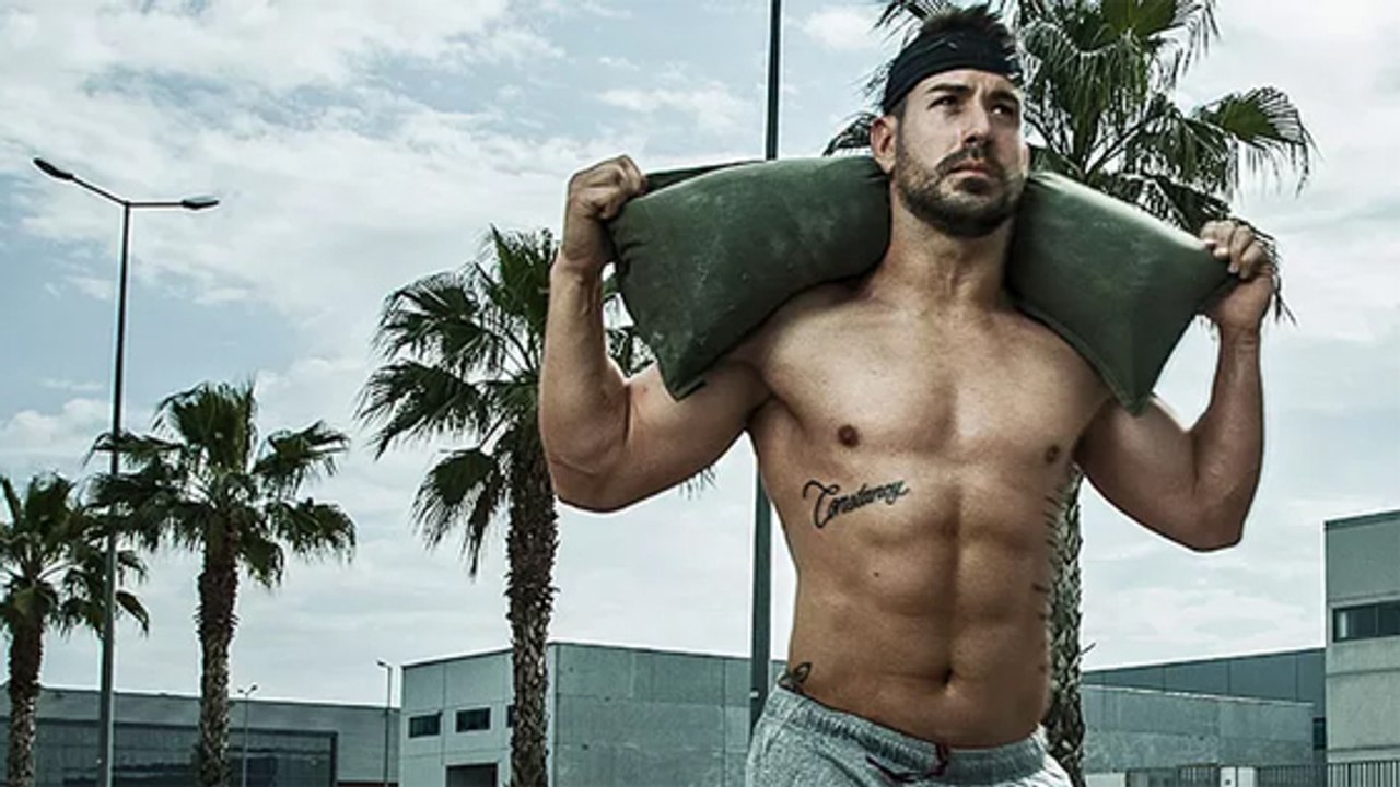 5 exercices avec un sac de sable pour travailler la force et l'endurance