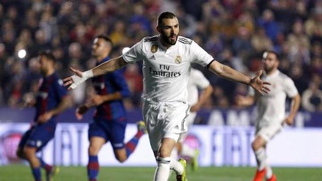 Karim Benzema détruit les statistiques et clame son amour du jeu
