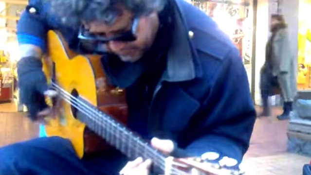 Ce guitariste Néo-Zélandais réalise une performance incroyable