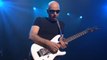 Joe Satriani en plein live sur 