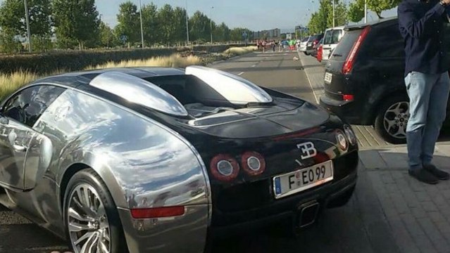 Karim Benzema succombe et achète une Bugatti Veyron 16.4 Pur Sang