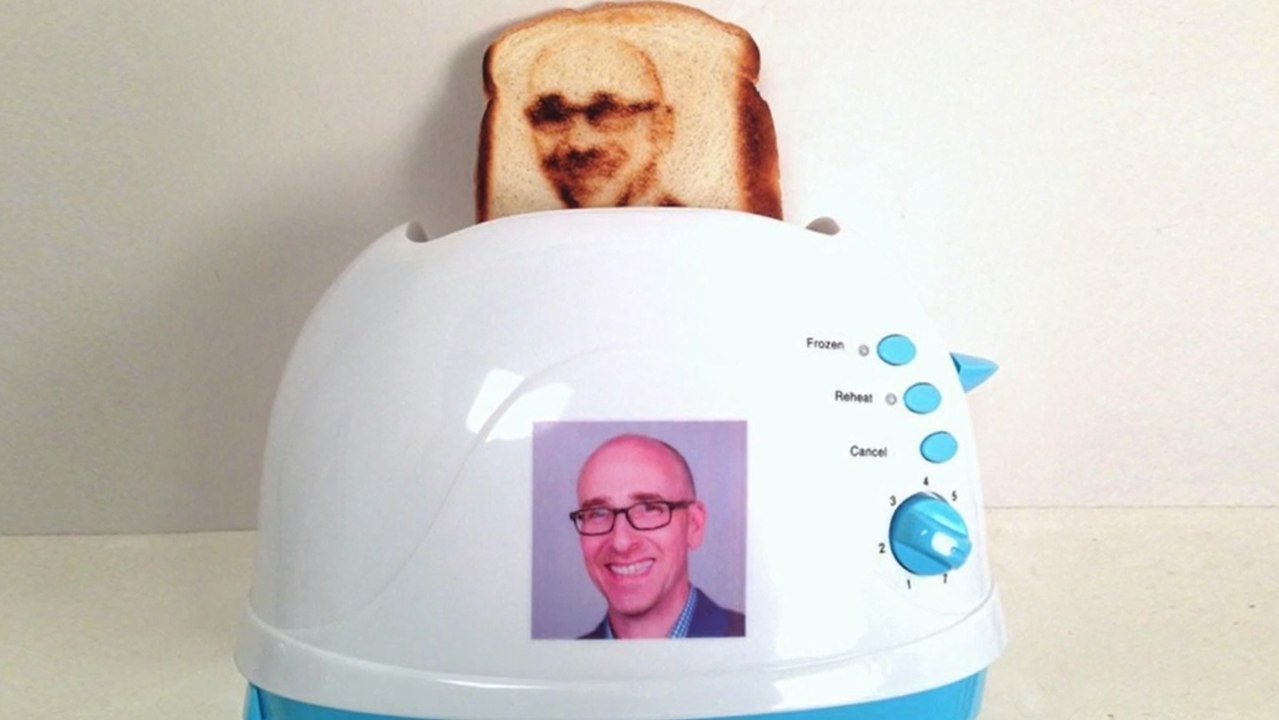 Découvrez le Selfie Toast, un grille-pain qui imprime votre visage sur le pain