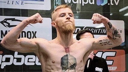 MMA : un combattant copie le style de Conor McGregor à 100%