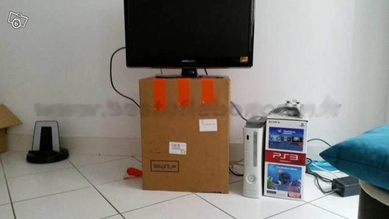 Le Bon Coin : le pire meuble TV du monde est à vendre !