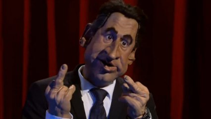 Les Guignols parodient Madame Pavoshko de Black M avec Nicolas Sarkozy
