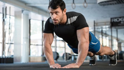 Push up : les deux exercices de pompes à faire pour cibler vos triceps