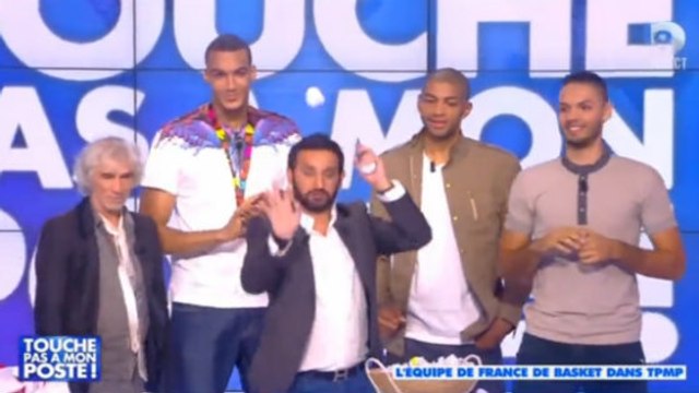 Touche pas à mon poste : Cyril Hanouna défie au tir Nicolas Batum, Evan Fournier et Rudy Gobert