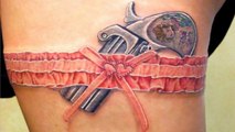 De magnifiques tatouages de pistolets