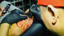 Suivez la création de ce magnifique tatouage d'un créateur brésilien