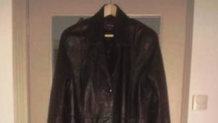 Le Bon Coin : une annonce amusante pour un manteau en cuir "spécial gothique"