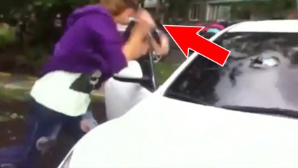Sa copine l'a trompé, il se venge en détruisant la voiture de son amant