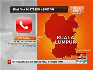 Suasana di stesen keretapi menjelang raya